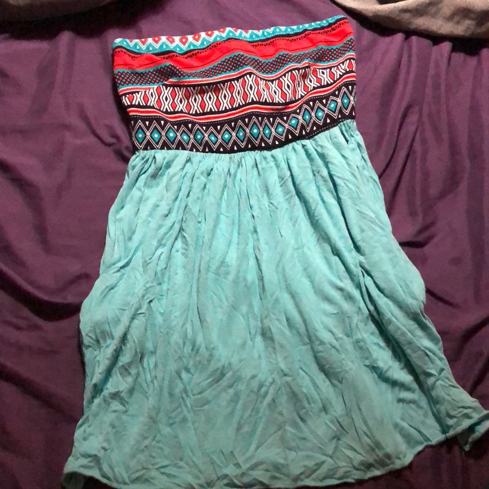 Stapless mini dress w/ pockets